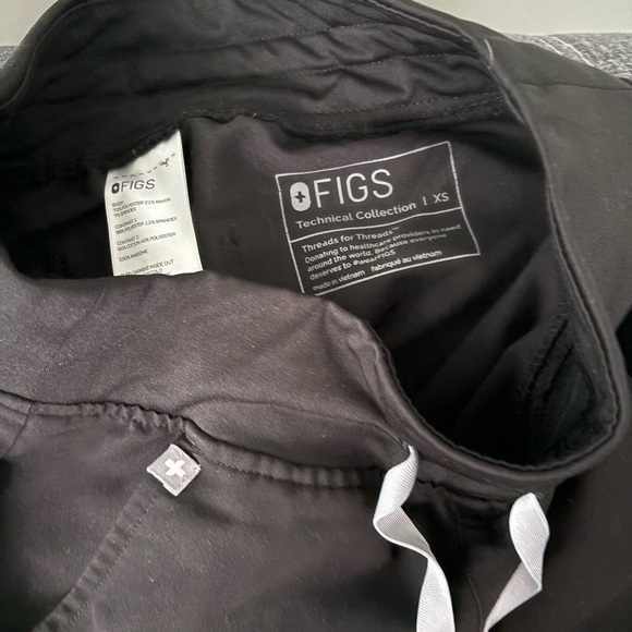 FIGS High Waisted “Zamora” joggers. SET OF 5 - Picture 2 of 5